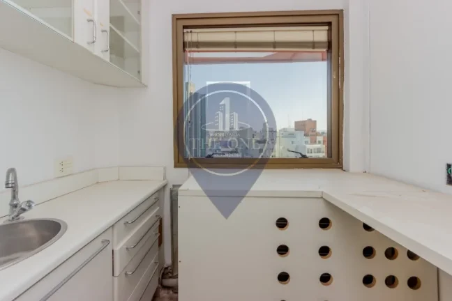 Imagem Conjunto Comercial de Alto Padrão na Consolação, São Paulo-SP: 2 Salas, 2 Banheiros, 2 Vagas, 56m². Venha Conferir!