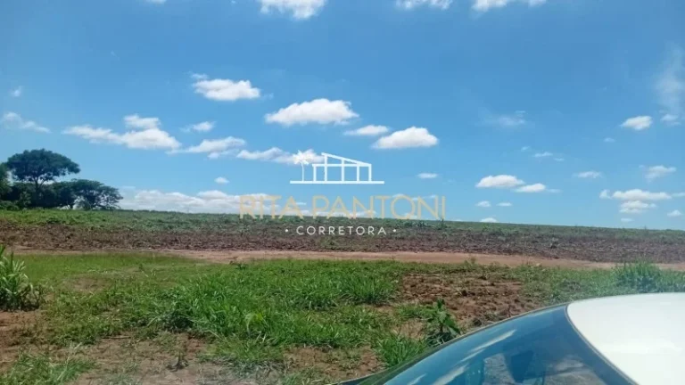 Imagem Sítio - Porto Ferreira - Zona Rural - Região Central