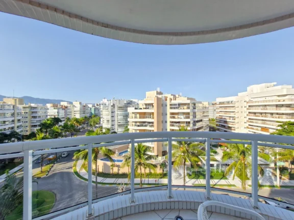 Imagem Apartamento pé na areia à venda em Riviera de São Lourenço Módulo 07: 2 vagas, 2 dormitórios, 1 suíte, 68m² - Varanda gourmet