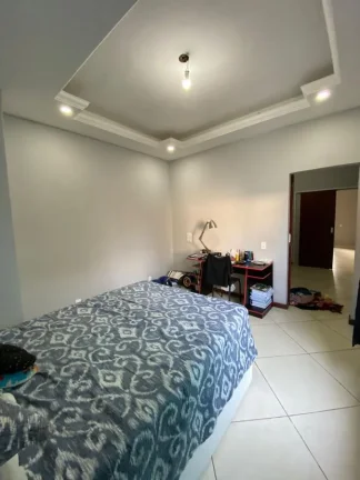 Imagem Casa em Condomínio para Venda em Itaboraí, Centro (Manilha), 4 dormitórios, 1 suíte, 3 banheiros, 3 vagas