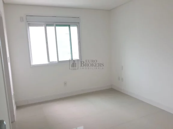 Imagem Apartamento com 3 suítes à venda no Centro de Balneário Camboriú/SC