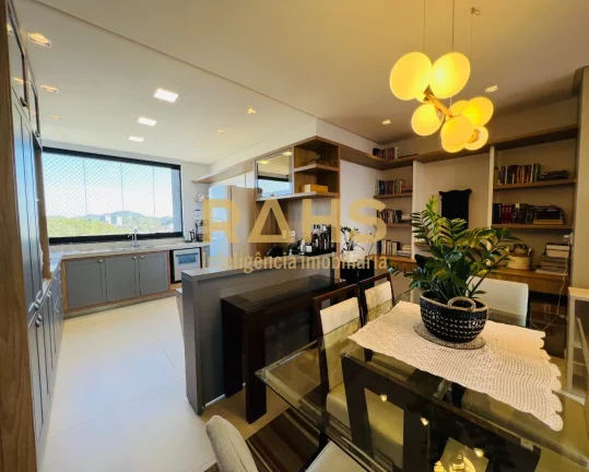 Imagem Excelente cobertura plana com terraço com hidro e linda vista livre, localizada no bairro Santo Ant...