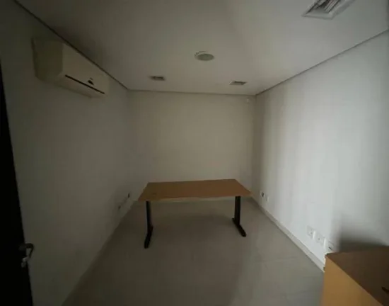 Imagem Prédio Comercial na Água Rasa com 10 Salas