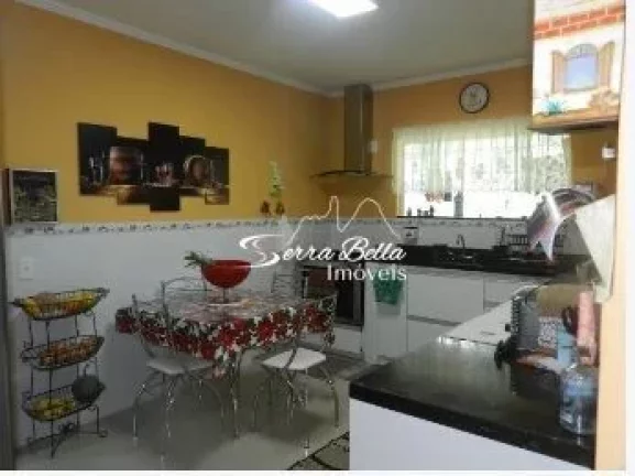 Imagem Casa com 4 dormitórios à venda, 178 m² por R$ 790.000,00 - Vargem Grande - Teresópolis/RJ