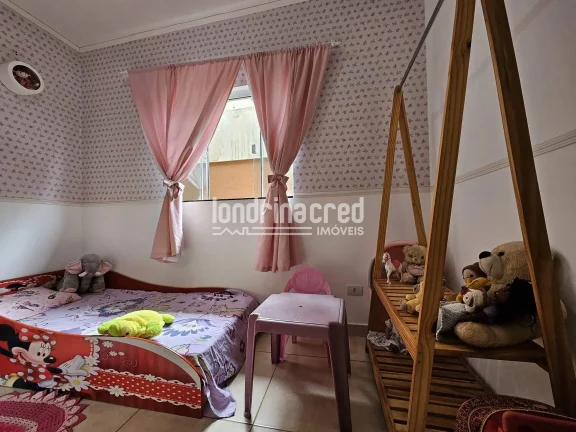 Imagem Casa à venda no Jardim São Paulo 2 – 2 quartos, cozinha planejada, área gourmet com churrasqueira e garagem coberta. Conforto e praticidade em Londrina!