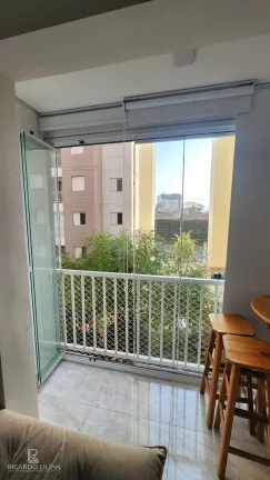 Imagem Apartamento com 3 dormitorios, uma vaga e sacada.
