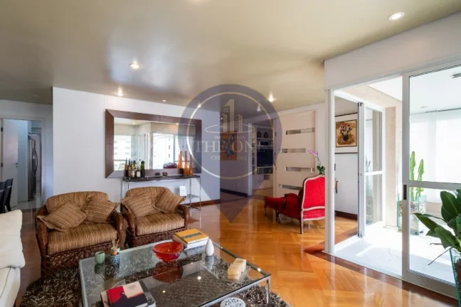 Imagem Apartamento de Luxo à Venda em Indianópolis, São Paulo - 3 Quartos, 3 Suítes, 2 Salas e 195m² de Pura Sofisticação!