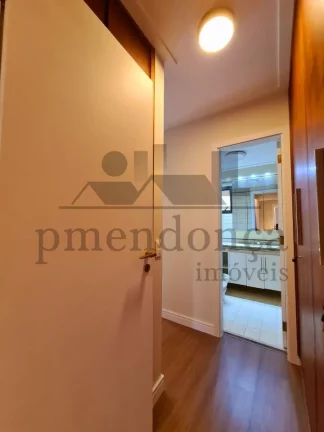 Imagem Apartamento a venda na Rua Sergipe com 130m², 3 quartos (1 suíte) e 2 vagas.
