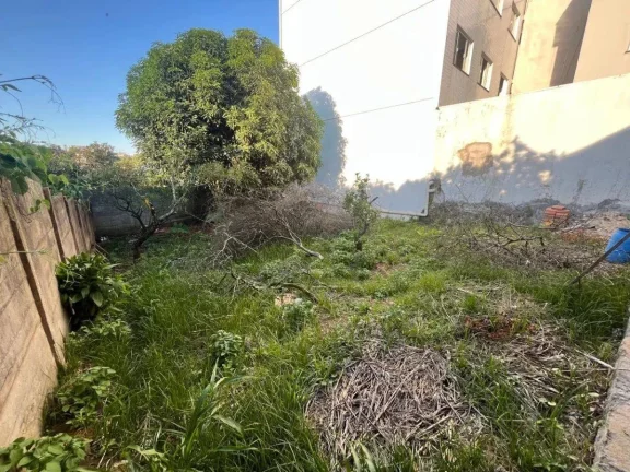 Imagem Casa Espaçosa com Quintal Grande e Porão Amplo no São Sebastião – Barbacena