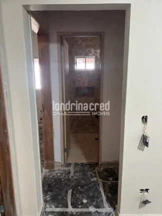 Imagem Linda Casa no Bairro Columbia, Próxima à UEL, com Suíte, Área Gourmet e Vista Privilegiada em Londrina
