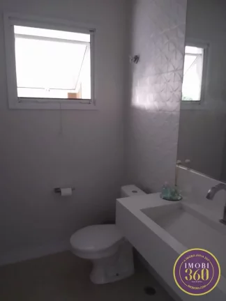 Imagem Linda casa de alto padrão em condomínio de chácara