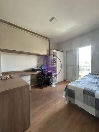 Imagem Linda casa em condomínio fechado no Banderiantes com 120m²