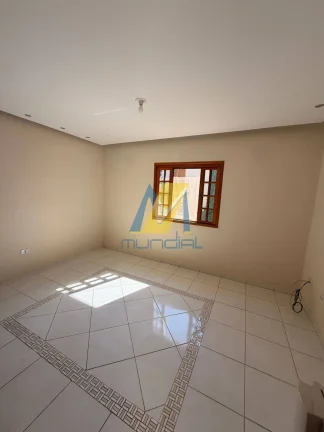 Imagem Casa com 2 dormitórios, quintal e energia sustentável à venda
