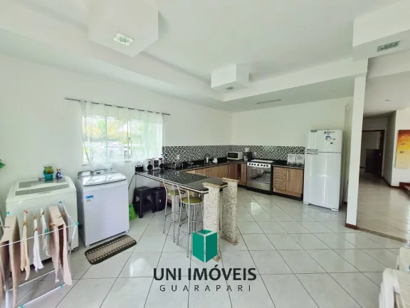 Imagem Casa com excelente terreno em condomínio fechado a venda em Guarapari - Lagoa da Praia