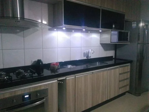 Imagem Sobrado maravilhoso com 200 m² 3 Dormitórios Sendo 1 Suíte 5 Vagas