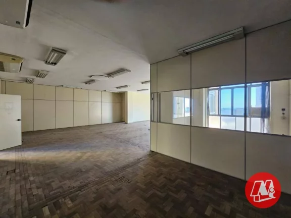 Imagem Aluga-se e Vende-se Andar Corporativo de 607m² no Centro Histórico