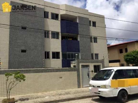 APARTAMENTO COM 02 QUARTOS E ELEVADOR NO J. OCEANIA