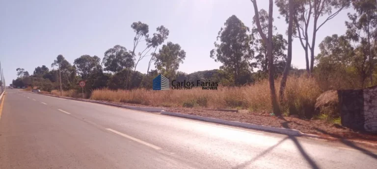 Imagem Chácara para Venda em Brasília, Setor Habitacional Tororó (Jardim Botânico), 3 dormitórios, 1 suíte, 2 banheiros, 2 vagas