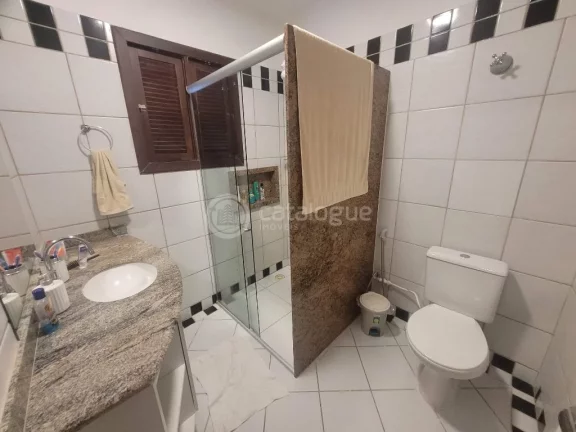 Imagem Linda Casa à Venda em Ponta Negra, Natal - 3 Suítes, Closet e mais!