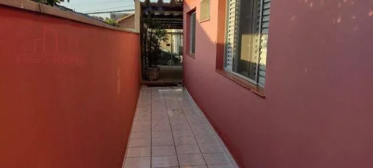 Imagem CASA TÉRREA DE RUA NO JARDIM CATANDUVA.