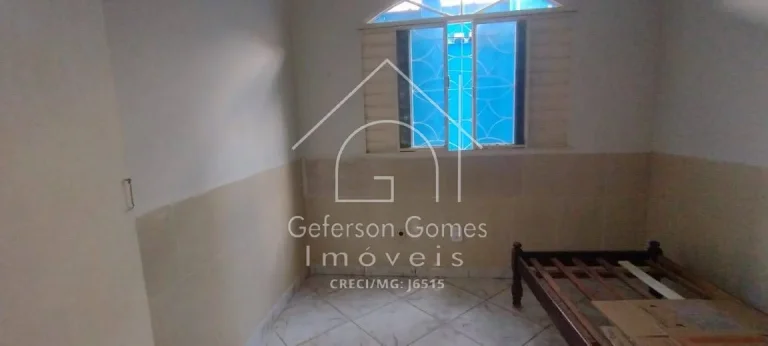 Imagem Casa à Venda - Com 05 Quartos - Santo Antônio - Mantena - MG