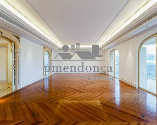 Imagem Edifício neoclássico no Pacaembu com 3 suítes e 6 vagas de garagem, 711m².