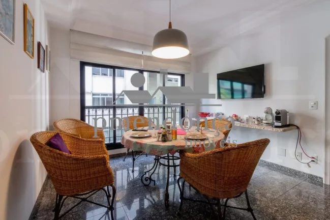 Imagem Apartamento Alto Padrão reformado em Higienópolis, com 4 suítes e 4 vagas pronto para morar!