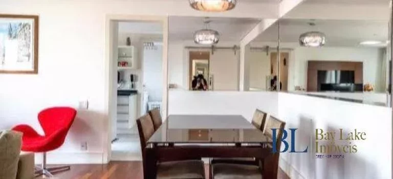 Imagem Vende Apartamento Na Rua Taquari 3 Dormitórios - Sacada Com Churrasqueira!!