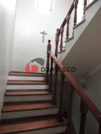 Imagem Sobrado à venda 3 Quartos, 2 Vagas, 246 m², Vila Palmares, Santo André - SP
