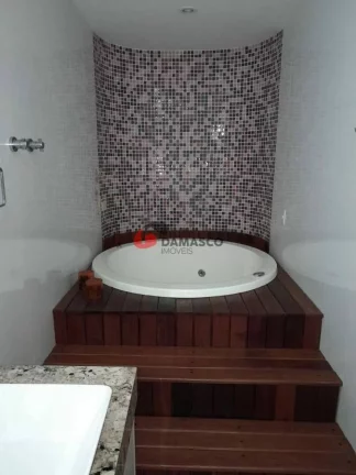 Imagem Sobrado para locação, 3 Quartos, 3 Suítes, 4 Vagas, Vila Floresta, Santo André, SP