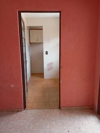 Imagem CASA com 3 dormitórios à venda com 360m² por R$ 750.000,00 no bairro Capão da Imbuia - CURITIBA / PR