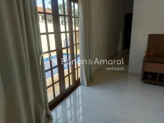 Imagem Casa à venda na região do Taquaral, localizada em um terreno de 390m², com 230m² de área constr...