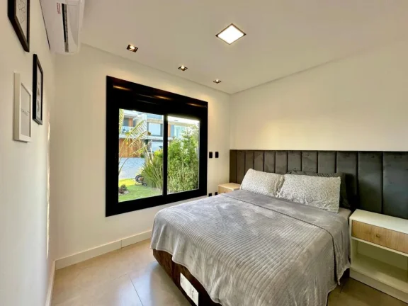 Imagem Casa em Condominio 4 Dormitórios - Bairro xangri-la