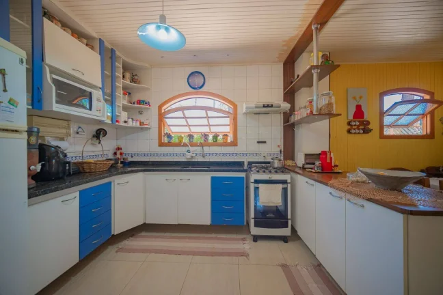 Imagem Casa com 4 dormitórios à venda, 351 m² por R$ 850.000,00 - Pinheiros Tênis Village - Cotia/SP