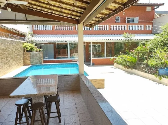 Imagem SOBRADO COM 4 DORMITÓRIOS À VENDA, 220 M² POR R$ 1.150.000,00 - OCIAN - PRAIA GRANDE/SP