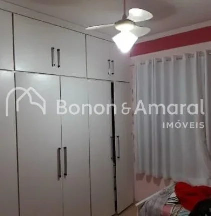 Imagem Casa em condomínio com 180 m² e 3 quartos