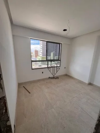 Imagem Apartamento de alto padrão com varanda / sacada nas proximidades de supermercado, restaurantes e colégio no Bessa-AP2783