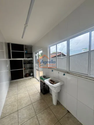 Imagem Casa à venda no bairro VILA PINHEIROS - Mogi Guaçu/SP