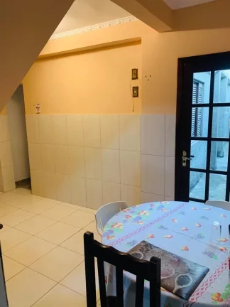 Imagem Sobrado com 4 dormitórios à venda, 213 m² por R$ 550.000,00 - Vila Perracini - Poá/SP