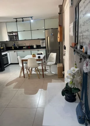 Imagem Apartamento com 70M², 2 dormitórios, sala, cozinha, área de serviços, varanda e 1 vaga de garage...