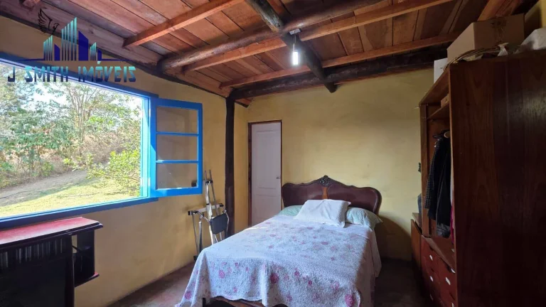 Imagem Casa de campo, rústica, um verdadeiro refúgio de harmonia e luz. 3 Suítes.