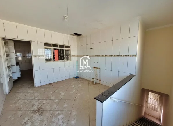 Imagem Residencial e Comercial para Venda em Limeira / SP no bairro Vila Cristóvam