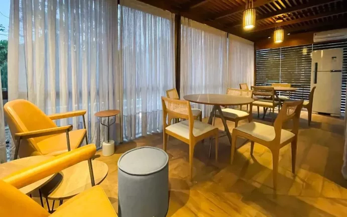 Imagem Apartamento mobiliado com 2 suítes e 2 vagas de garagem na Praia Brava em Itajaí