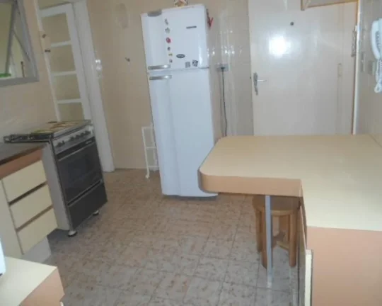 Imagem Apartamento à venda no Guarujá na Praia das Pitangueiras.