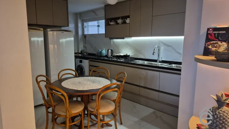 Imagem Apartamento à venda na Ponta Verde, 3 suítes sendo 1 closet, 2 vagas, 148m2