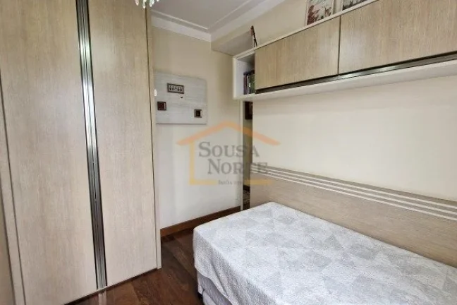 Imagem Apartamento com 142m², 3 dormitórios, sendo 3 suites, 5 banheiros, sala para dois ambientes, varan...