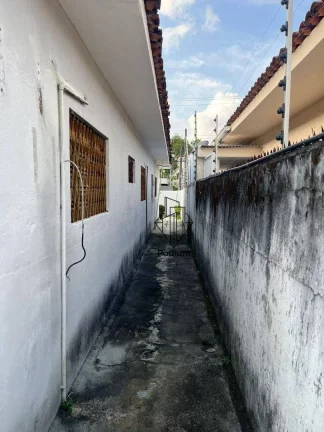 Imagem Casa com excelente localização no Bairro dos Estados a 250m do Shopping Sebrae - CA0214.