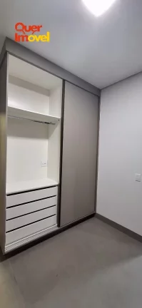 Imagem Imperdível! Casa em condomínio em Ribeirão Preto-SP, bairro Real Sul. 3 quartos, 3 suítes, 2 salas, 5 banheiros, 4 vagas, 210m².