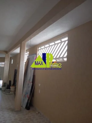 Imagem Imperdível! Casa à venda em São Paulo-SP, no Jardim Laone, com 3 quartos, 2 suítes, 2 salas, 4 banheiros, 4 vagas de garagem, 557m².