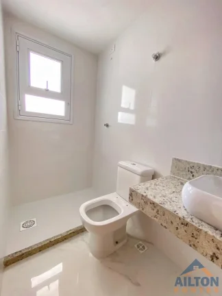 Imagem Apartamento com 2 Quartos à Venda no Centro de Guarapari/ES